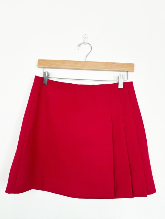 Alice + Olivia Dresses & Skirts - Alice + Olivia || Semira Pleated Mini Skirt in Deep Ruby Red 6